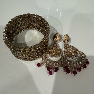 Indian inspired costume jewelry set (Earrings and bangles)
